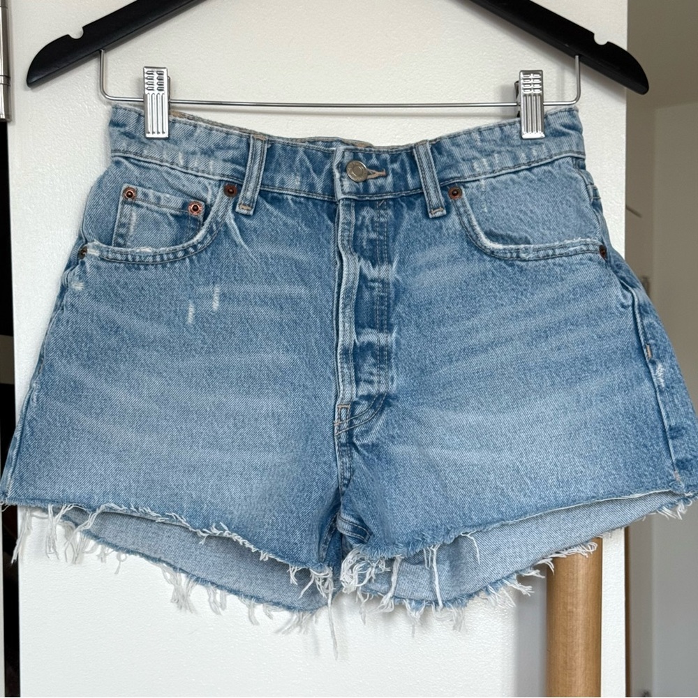 Zara Light Blue Distressed Jean Shorts. US 2, EU 34 size, true to size.